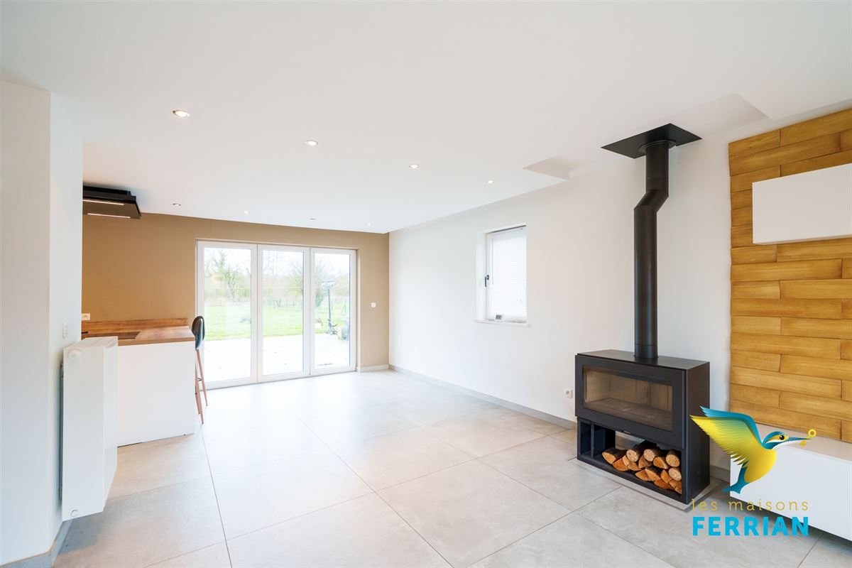 Villa à Tongrinne (4 chambres)