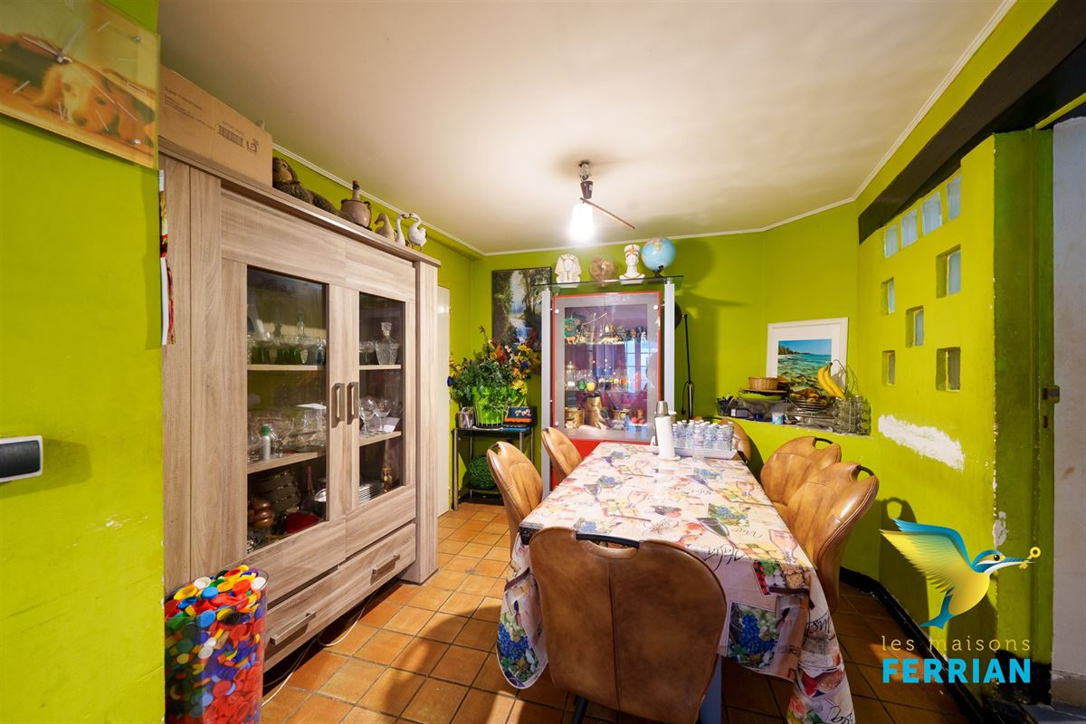 Maison mitoyenne à La Louvière (4 chambres)