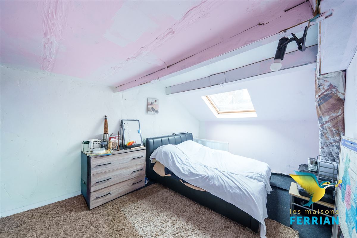 Maison mitoyenne à La Louvière (4 chambres)