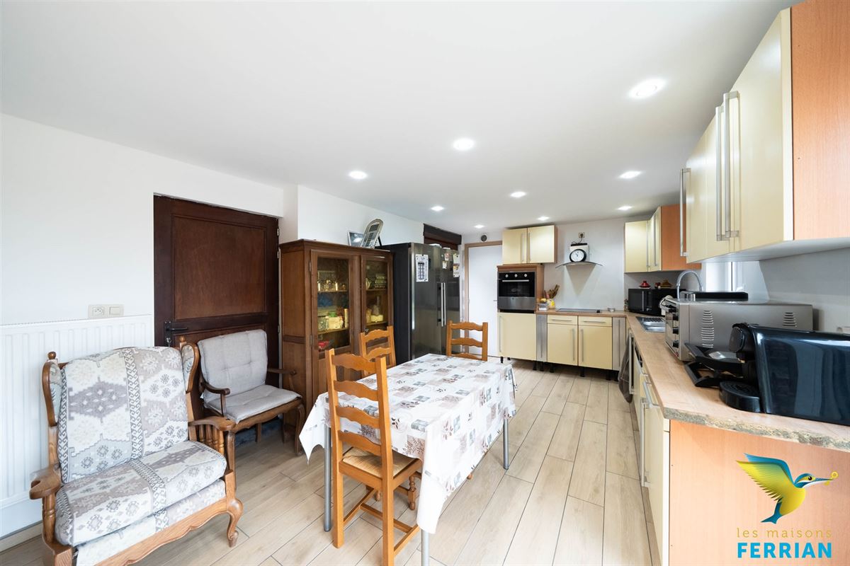 Maison unifamiliale à HAUTRAGE (6 chambres)