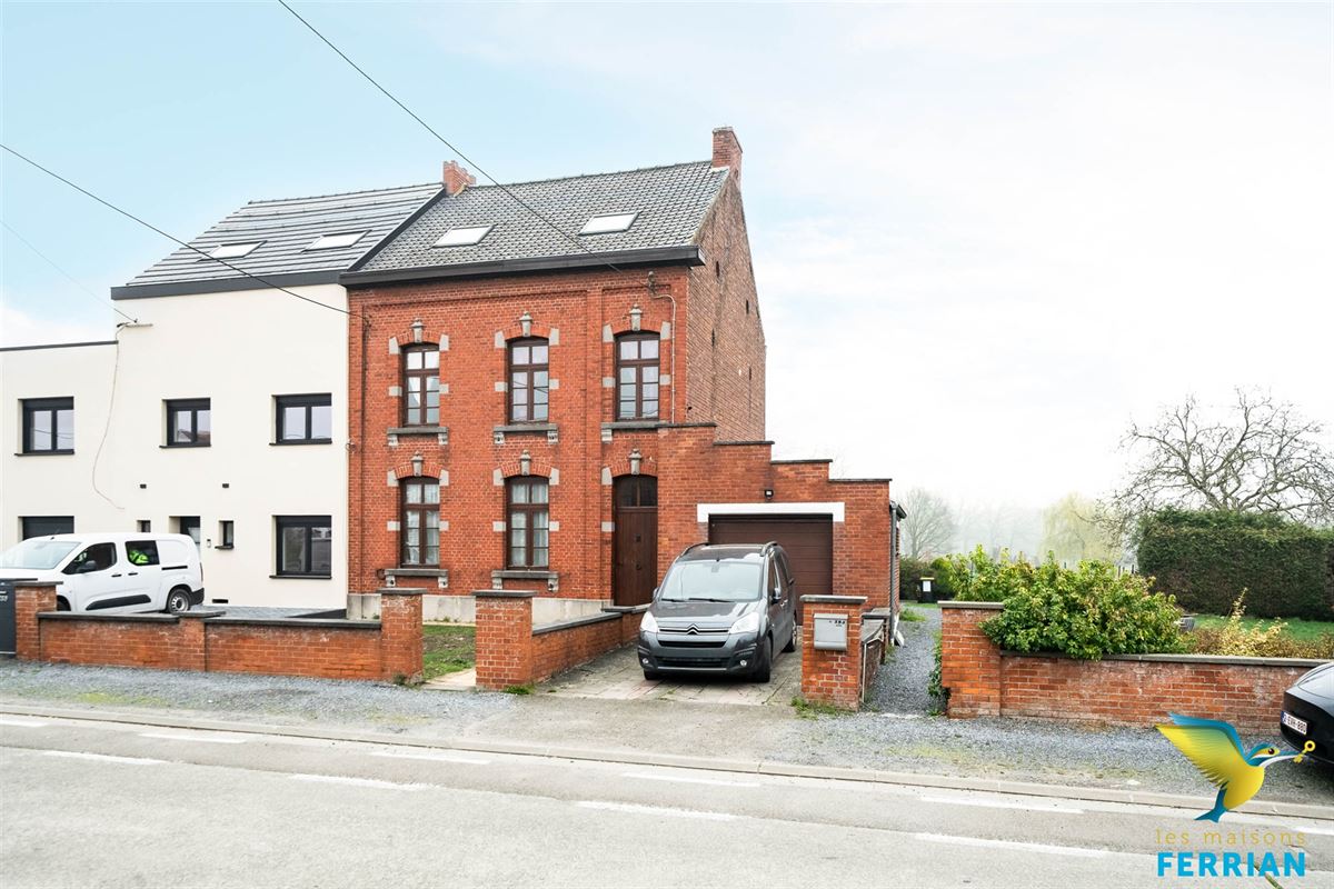 Maison unifamiliale à HAUTRAGE (6 chambres)