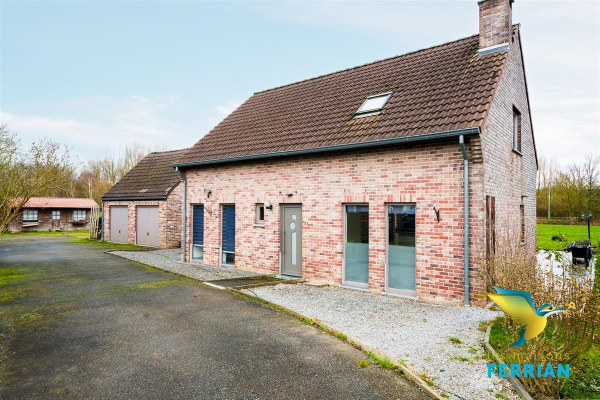 Villa à Tongrinne (4 chambres)