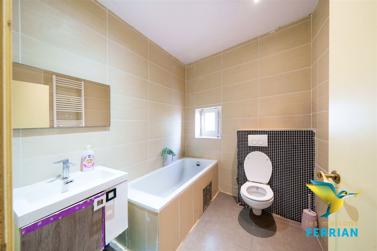 Immeuble de rapport à Lambusart (8 chambres)