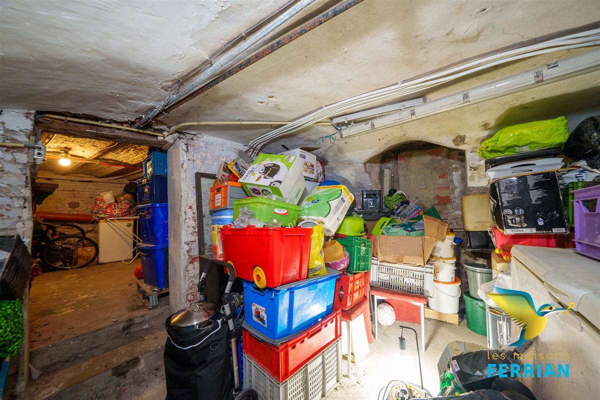 Maison mitoyenne à La Louvière (4 chambres)