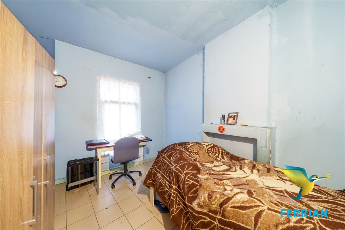 Maison mitoyenne à La Louvière (4 chambres)