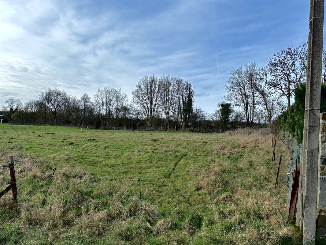 Terrain à bâtir à AGIMONT (0 chambre)