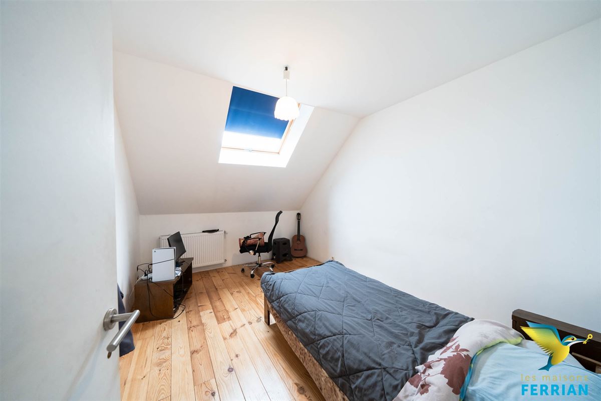 Maison unifamiliale à HAUTRAGE (6 chambres)