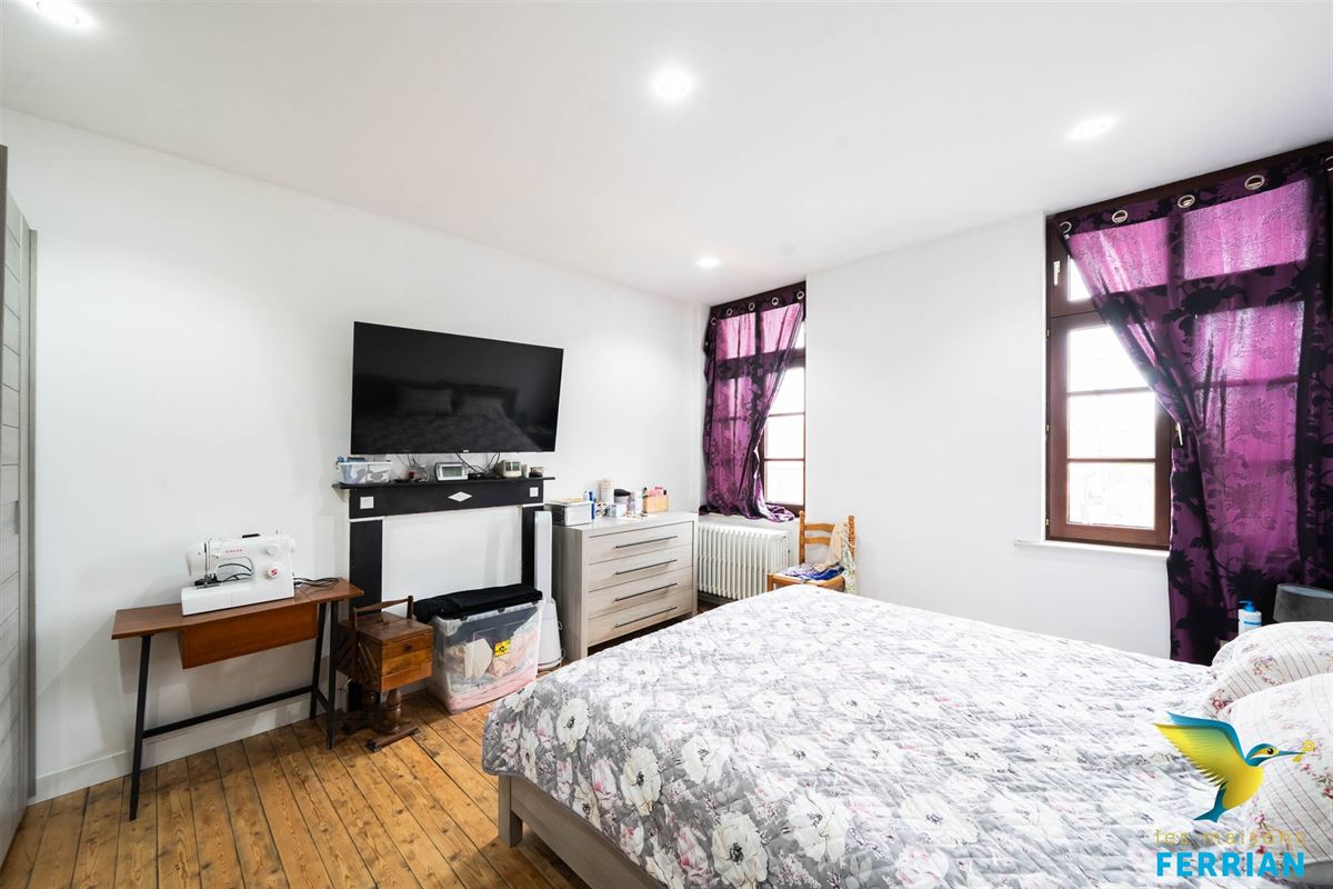 Maison unifamiliale à HAUTRAGE (6 chambres)