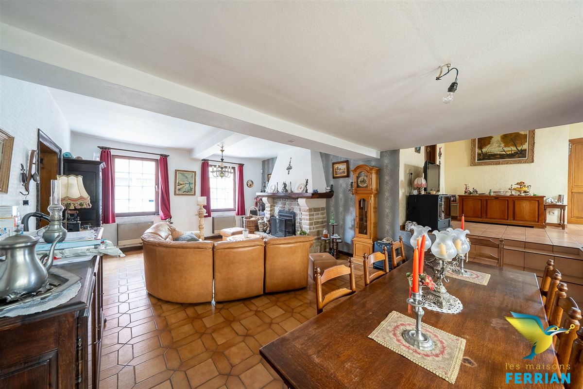 Maison à ECAUSSINNES (4 chambres)