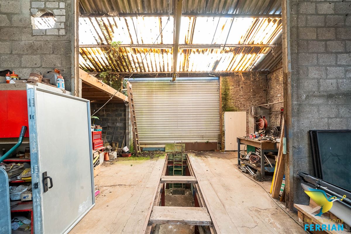 Entrepôt à GILLY (0 chambre)