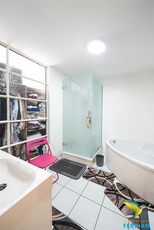 Immeuble de rapport à ROSÉE (6 chambres)