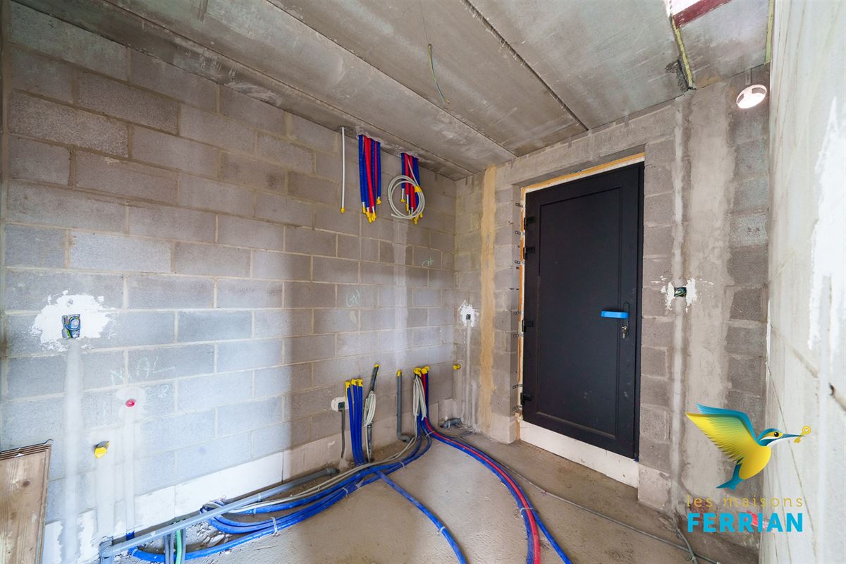 Villa à BOUGE (3 chambres)