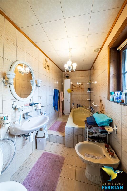 Maison à ECAUSSINNES (4 chambres)