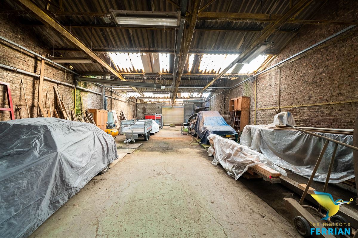 Entrepôt à GILLY (0 chambre)
