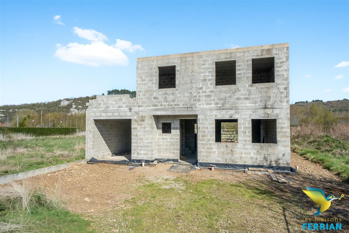 Maison à ANHÉE (3 chambres)