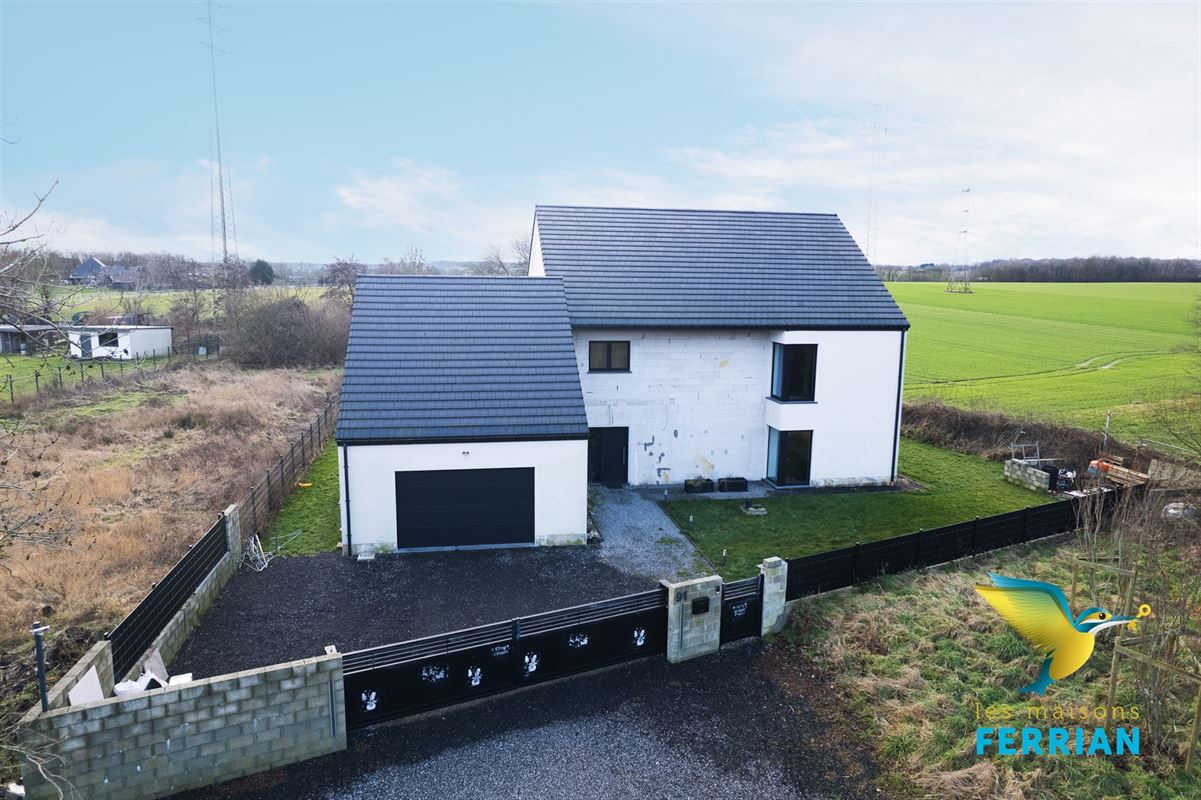 Villa à MONTIGNY-LE-TILLEUL (3 chambres)