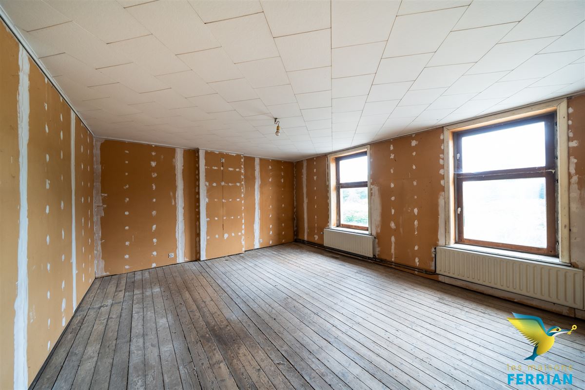Maison unifamiliale à Anderlues (4 chambres)