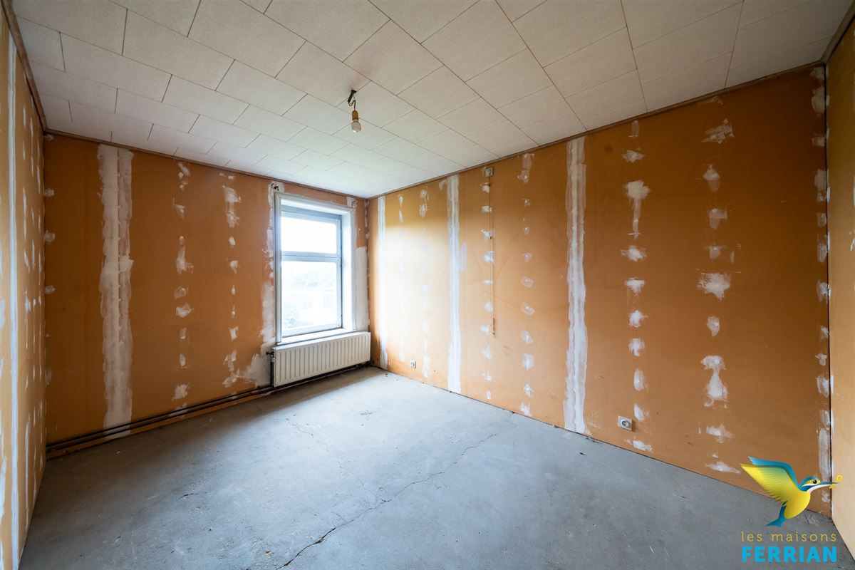 Maison unifamiliale à Anderlues (4 chambres)