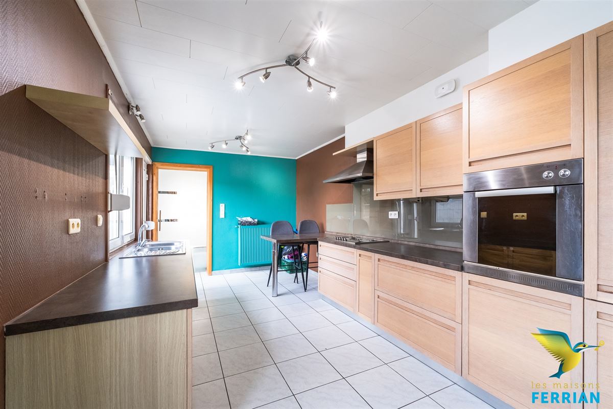 Maison unifamiliale à La Louvière (4 chambres)