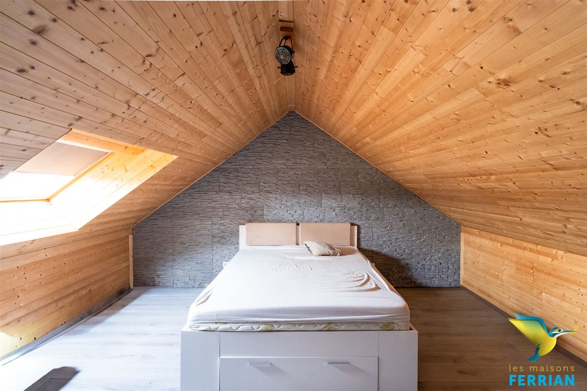 Maison unifamiliale à La Louvière (4 chambres)