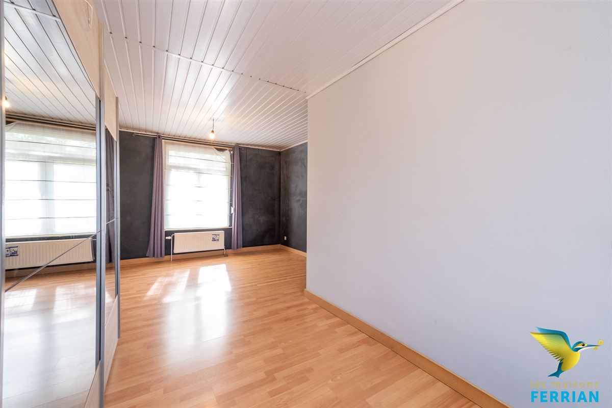 Maison unifamiliale à La Louvière (4 chambres)