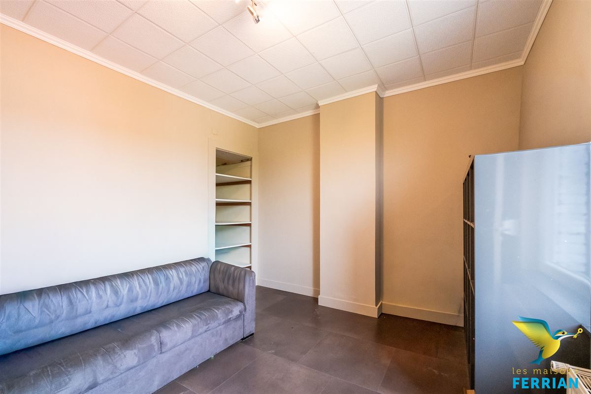 Maison unifamiliale à La Louvière (4 chambres)