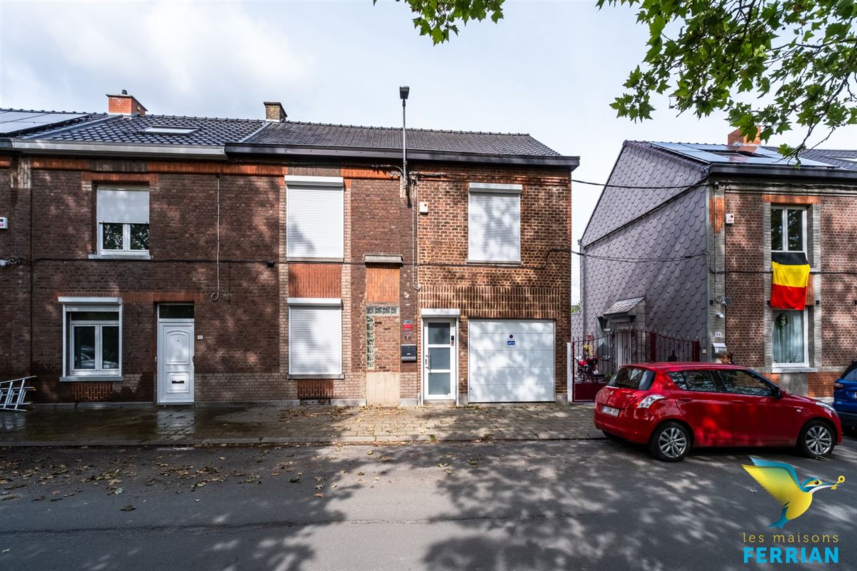 Maison unifamiliale à La Louvière (4 chambres)