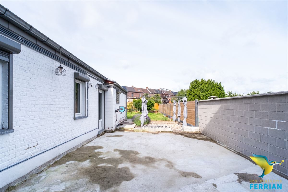 Maison unifamiliale à La Louvière (4 chambres)