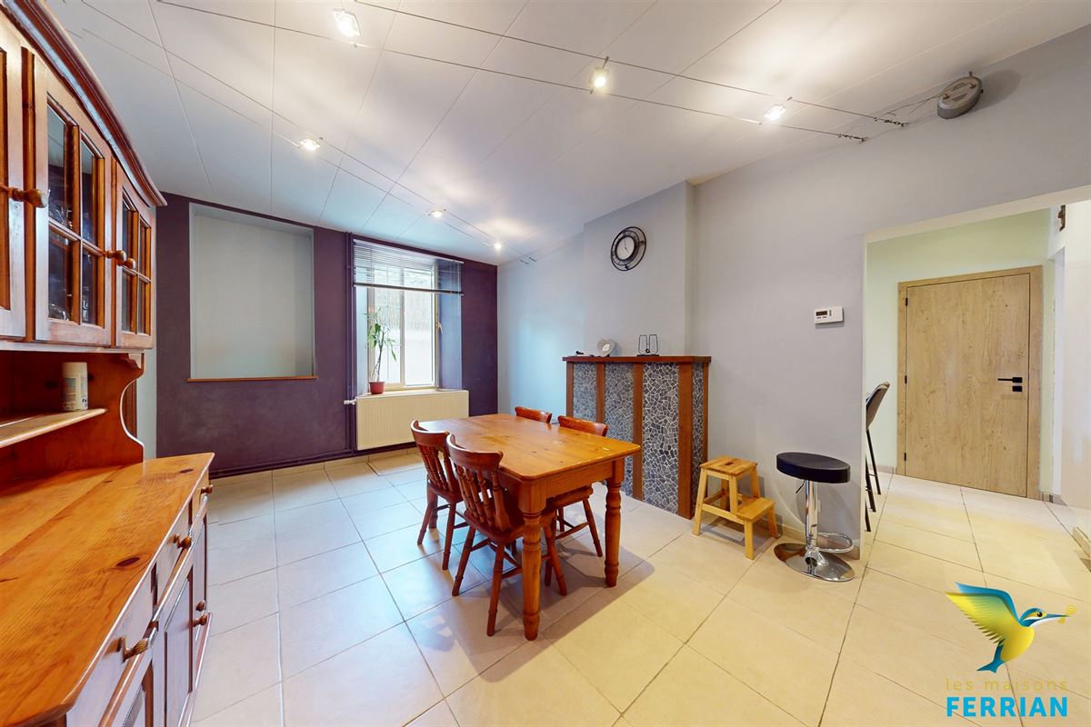 Maison unifamiliale à NALINNES (4 chambres)