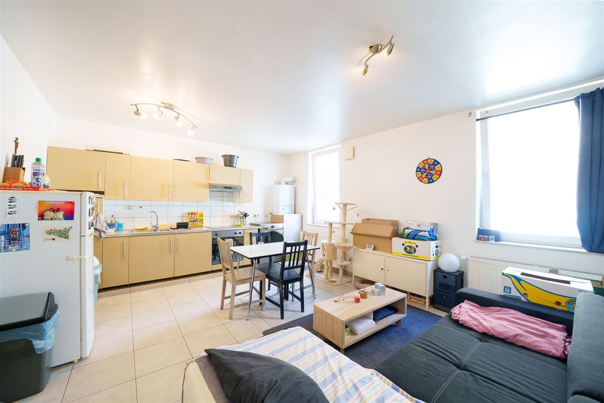 Appartement à Roux (1 chambre)
