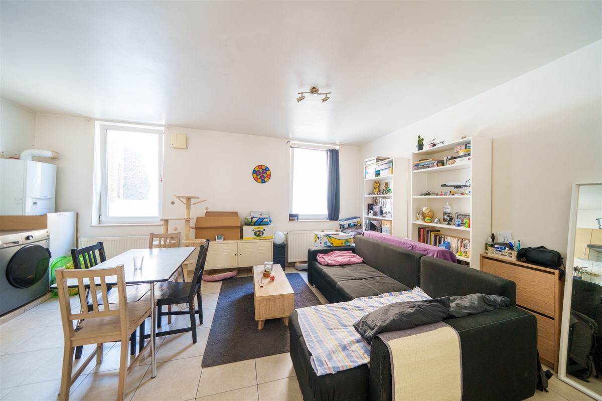 Appartement à Roux (1 chambre)