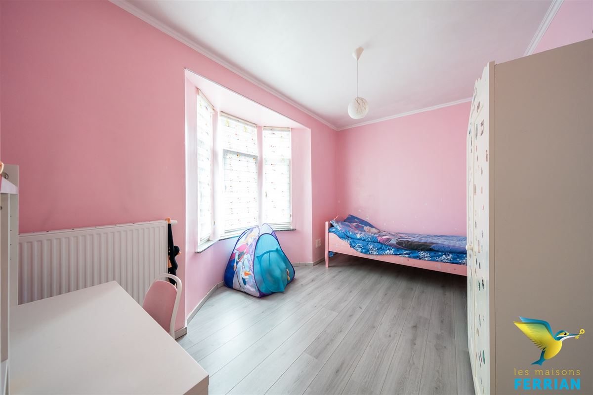 Maison unifamiliale à Châtelet (4 chambres)