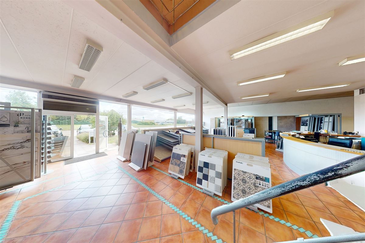 Commerce à Péronnes-Lez-Binche (0 chambre)