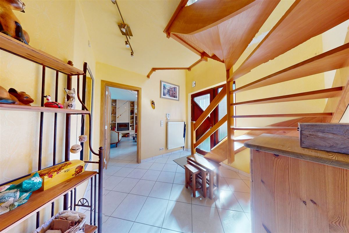 Villa à Montigny-Le-Tilleul (3 chambres)