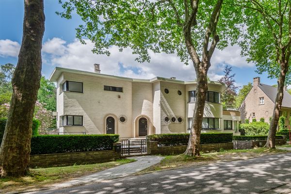 Karaktervolle Art-Deco villa op gunstige locatie