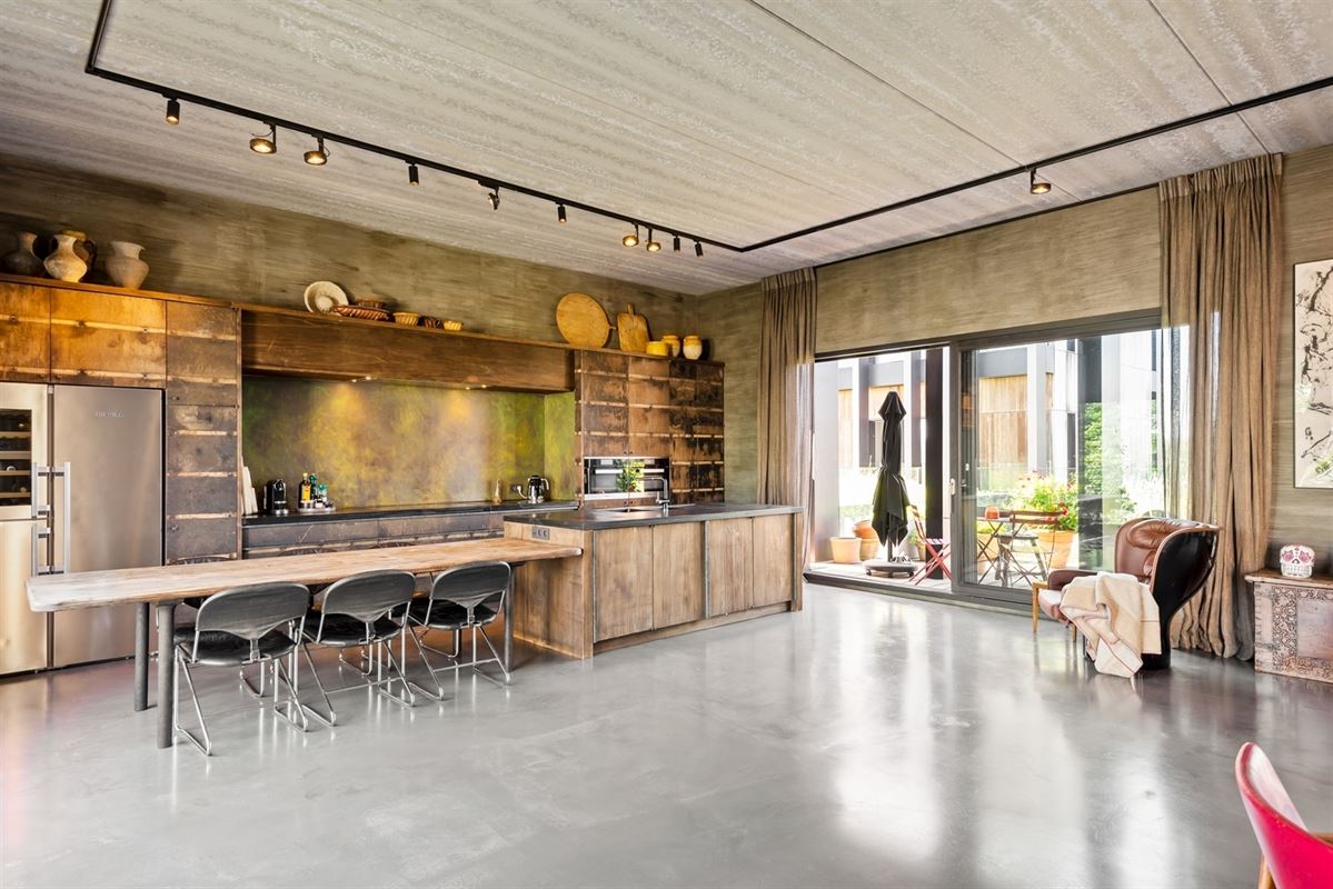 Exclusief appartement met ruime terrassen gelegen in het exclusieve woonconcept "Het Kanaal".