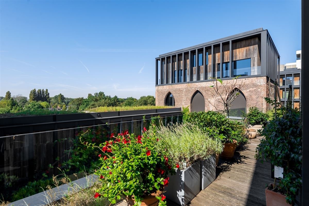 Uitzonderlijk appartement van ca 225 m² met ca 90 m² terrassen op Het Kanaal