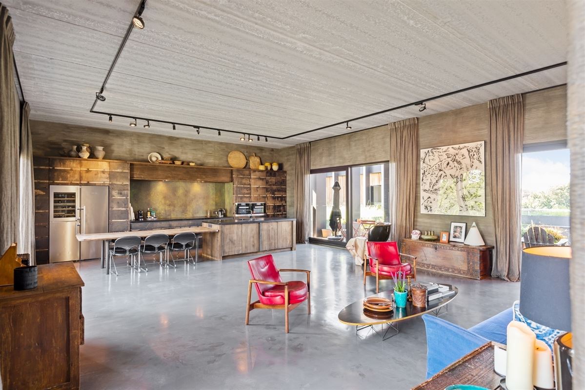 Exclusief appartement met ruime terrassen gelegen in het exclusieve woonconcept "Het Kanaal".