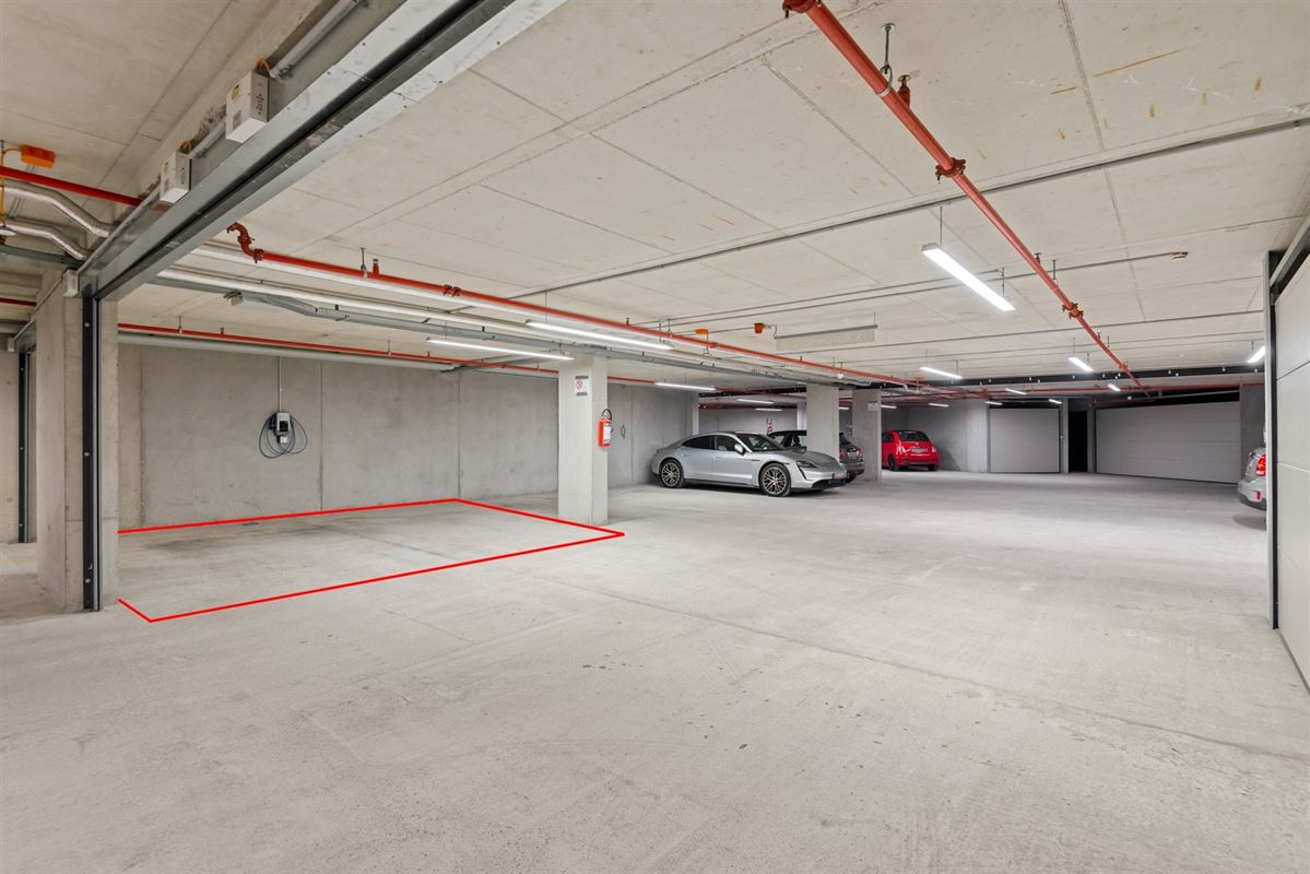 Exclusief appartement met ruime terrassen gelegen in het exclusieve woonconcept "Het Kanaal".