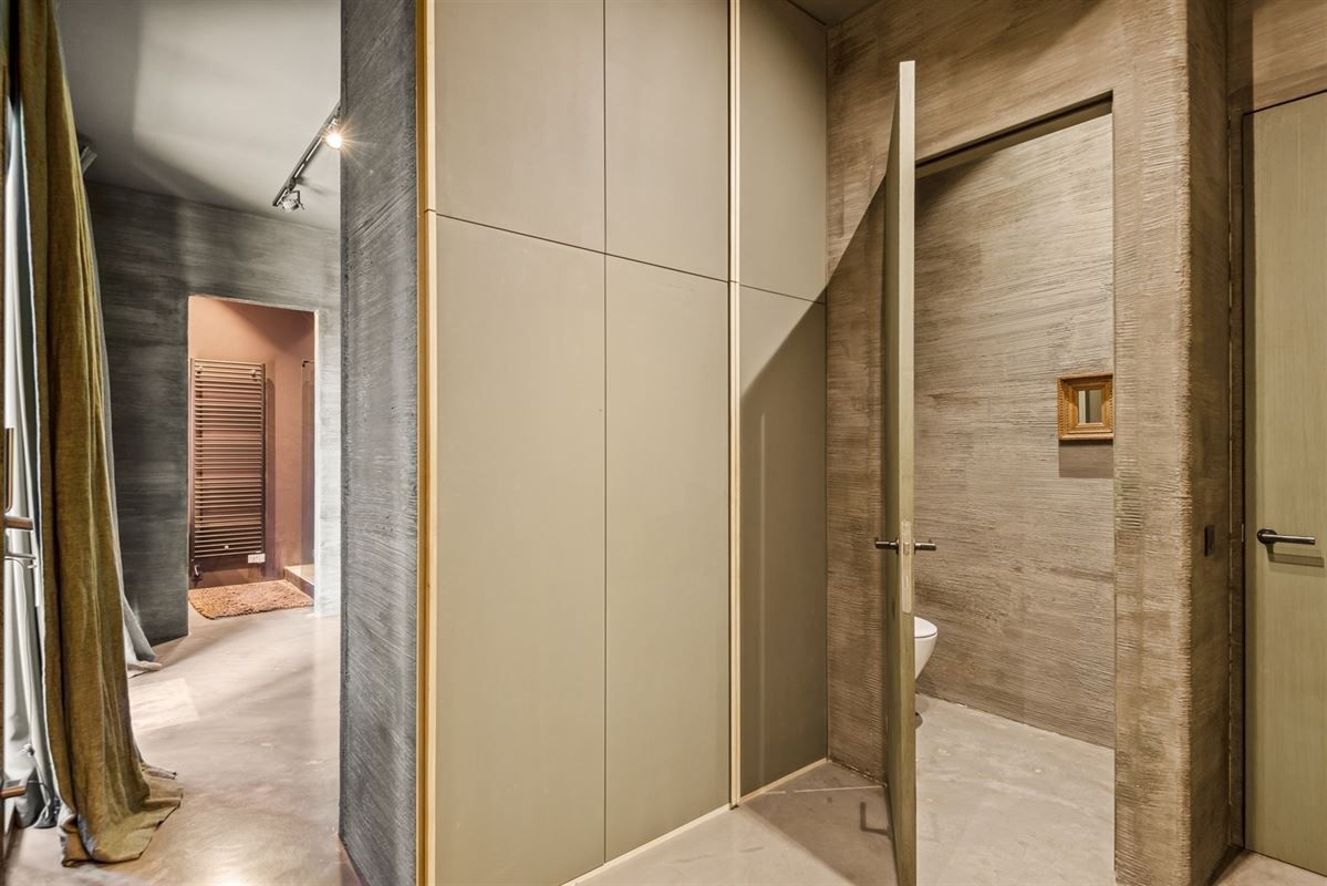 Uitzonderlijk appartement van ca 225 m² met ca 90 m² terrassen op Het Kanaal