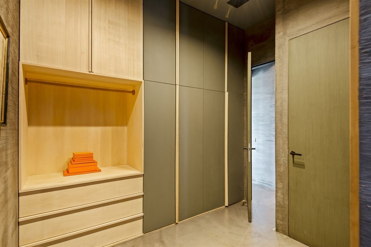 Uitzonderlijk appartement van ca 225 m² met ca 90 m² terrassen op Het Kanaal