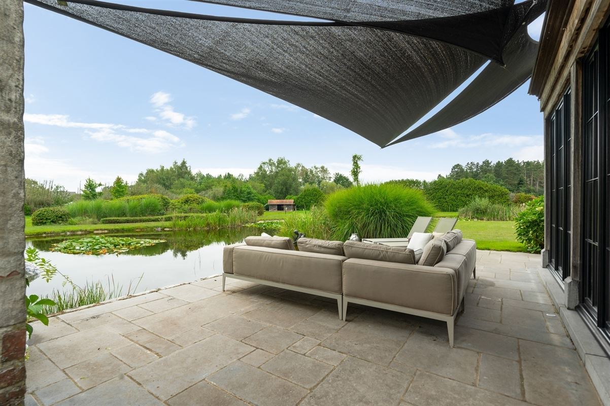 Exclusive villa with very high quality finishes