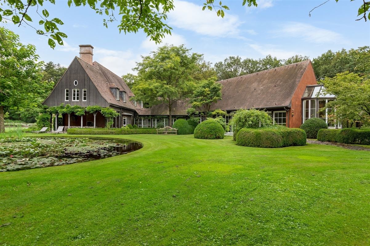 Exclusief domein van ca. 3,7 Ha met prachtige villa