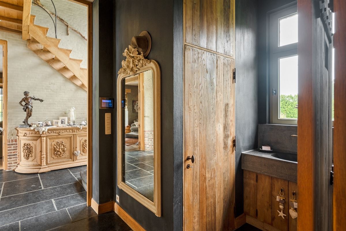 Exclusive villa with very high quality finishes