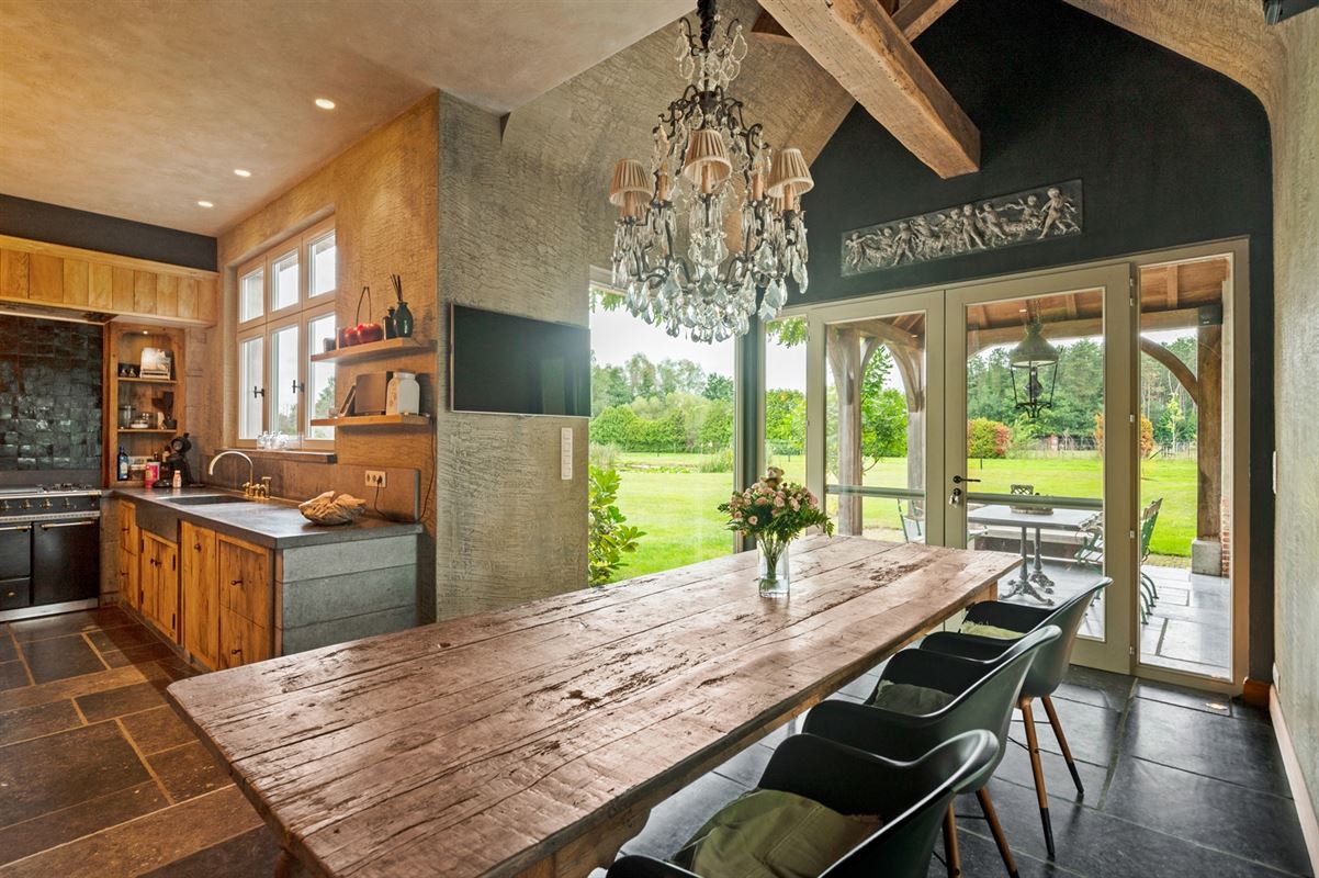 Exclusive villa with very high quality finishes