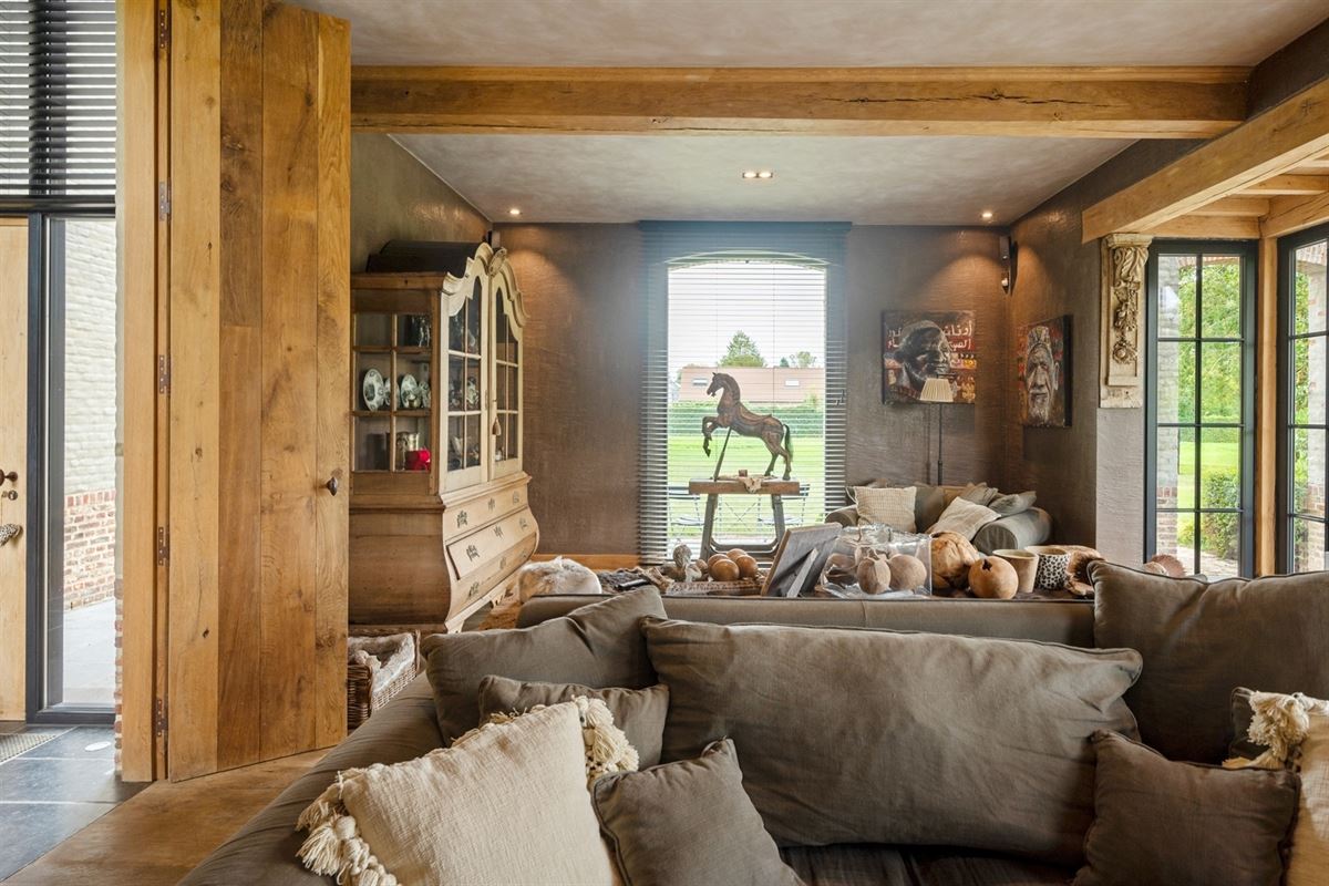 Exclusive villa with very high quality finishes