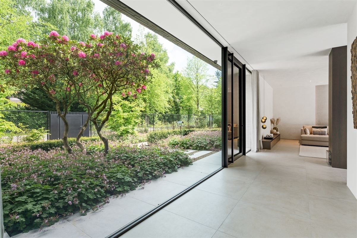 Luxuriously finished villa in a residential neighborhood