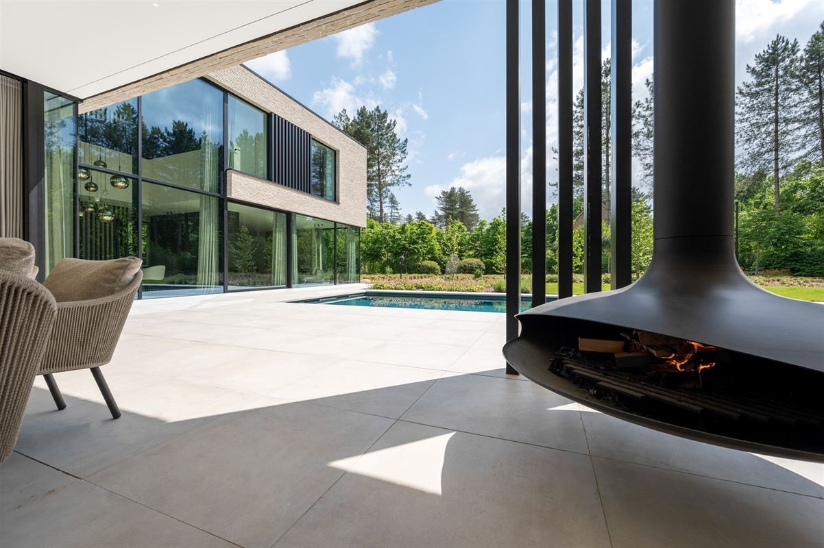 Luxuriously finished villa in a residential neighborhood