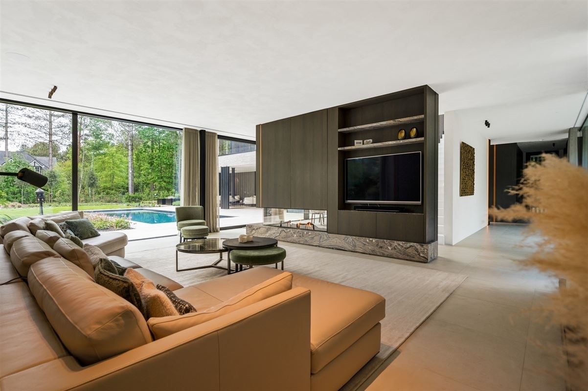 Luxuriously finished villa in a residential neighborhood
