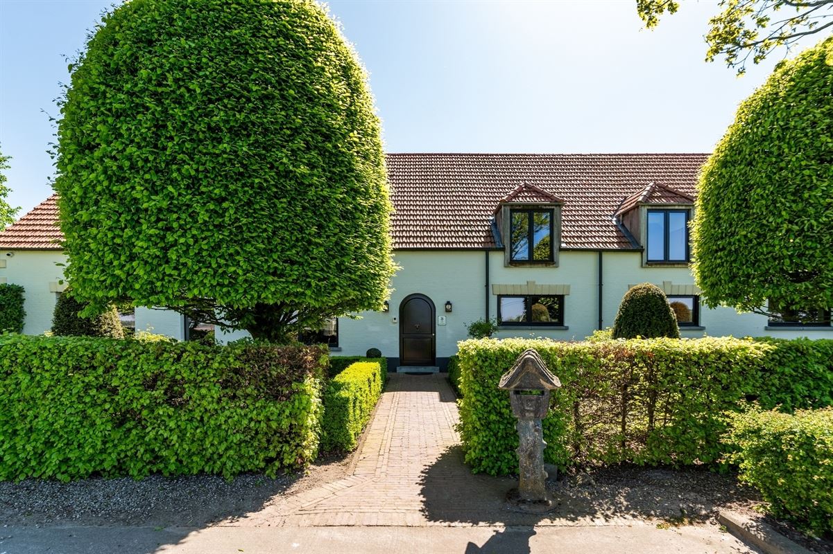 Unique, luxurious farmhouse with an indoor pool, spa, and golf course